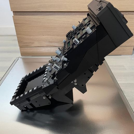 WhatsApp-Image-2025-03-22-à-12.02.38_75321297.jpg 1:1 F/A-18 Simpit UFC - 3D Print File (STL) Winwing Compatible