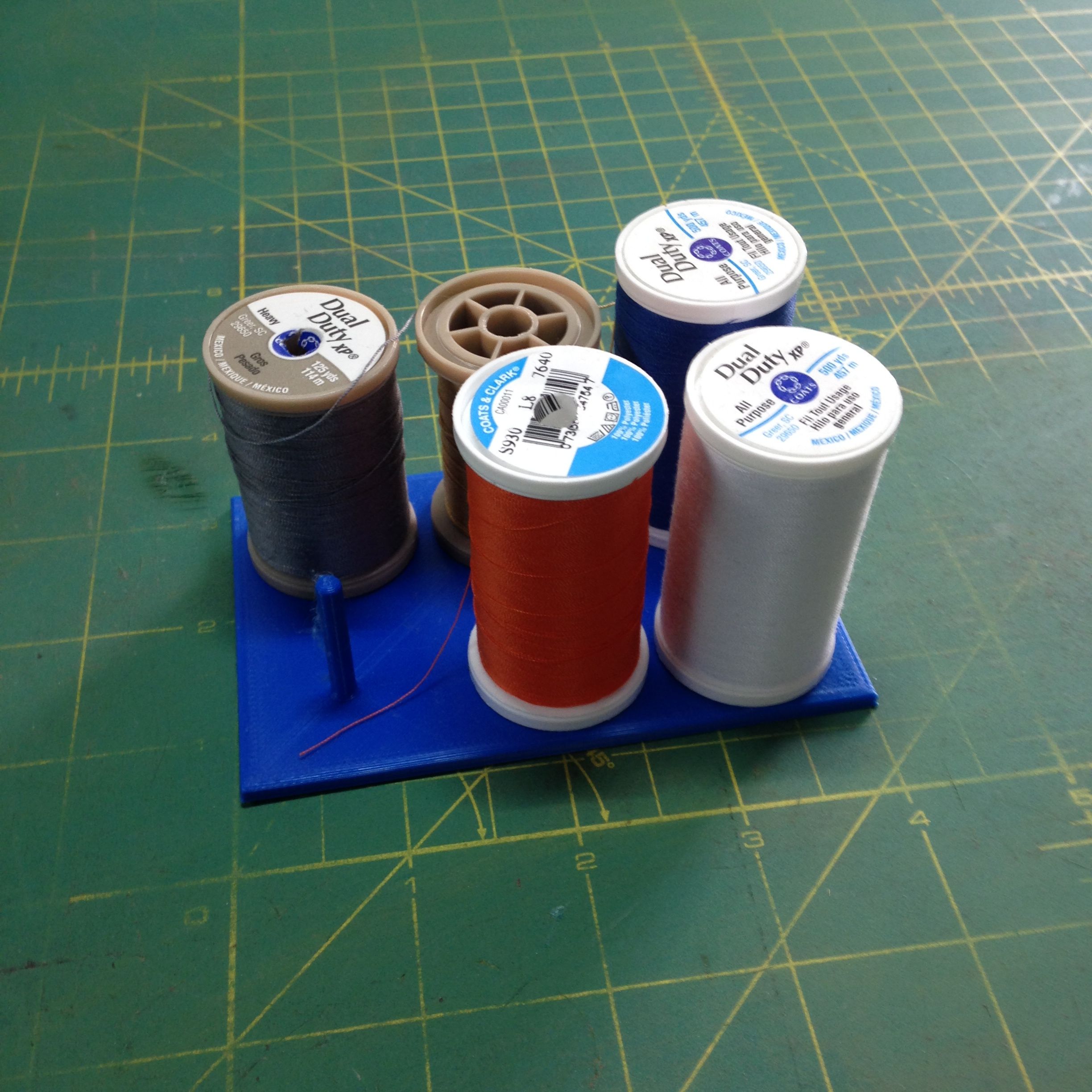 Download free STL file Thread holder • 3D printable object ・ Cults