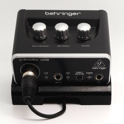 E9YjnuWVgAM2aA5.jpg Free STL file BEHRINGER UM2 Stand・3D printing template to download