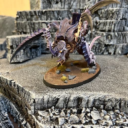 ALIEN SPACE BUG  SCREECHING EXECUTIONER