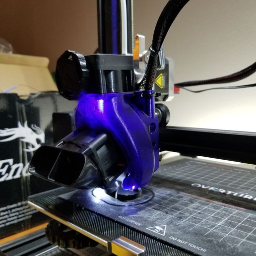 20210225_000859.jpg Ender 3, 3 V2, 3 pro, 3 max, dual 40mm axial fan hot end duct / fang. CR-10, Micro Swiss direct drive and bowden compatible. No support needed for printing