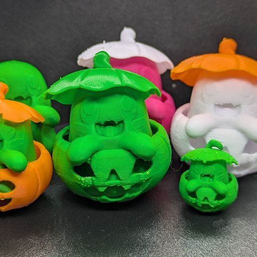 PXL_20251029_202543405.jpg Abóbora fantasma gira