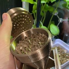 grinder.jpg Grinder Lil-smoke-bomber