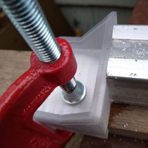 2018-12-15_13.23.52.jpg 3030 Extruded Aluminum Miter Box & Jig Setup