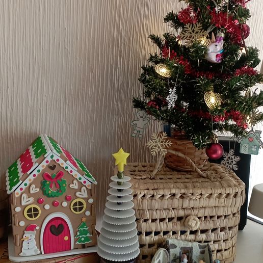 IMG_20251214_123803.jpg XMAS TREE🎄🎄 FIDGET TOY !! (hidden box)