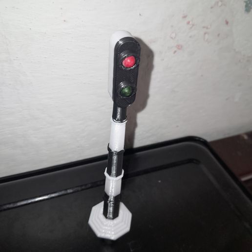 20231122_151502.jpg railway traffic light