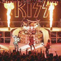 kiss.jpg Kiss: Eric Carr's first-ever Concert Drum Stand