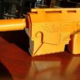ae5b99779767f4488cec008b6112b636_display_large.jpg warhammer 40k Las Pistol