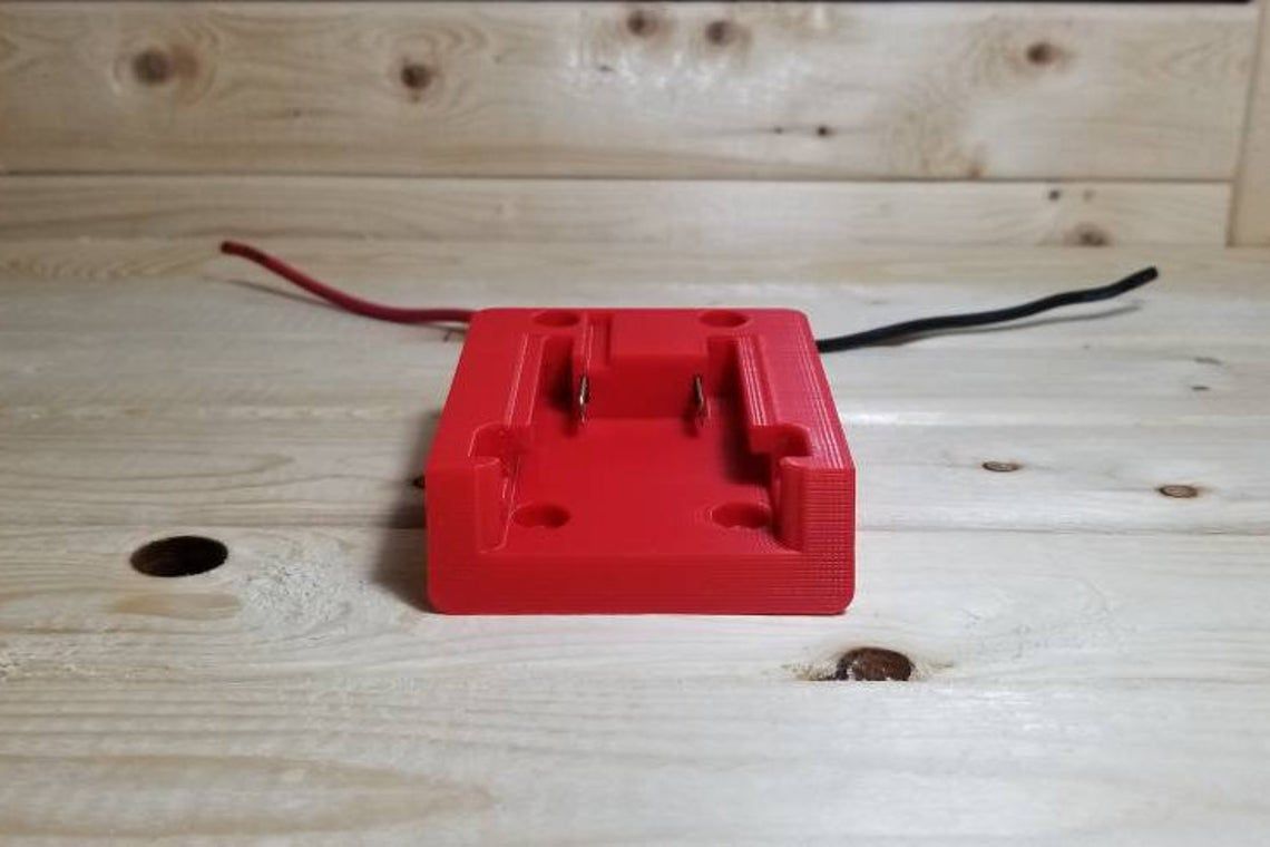 Fichier Stl Adaptateur De Batterie Milwaukee M18 Avec Trou Pour Le Connecteur・modèle Pour 4496