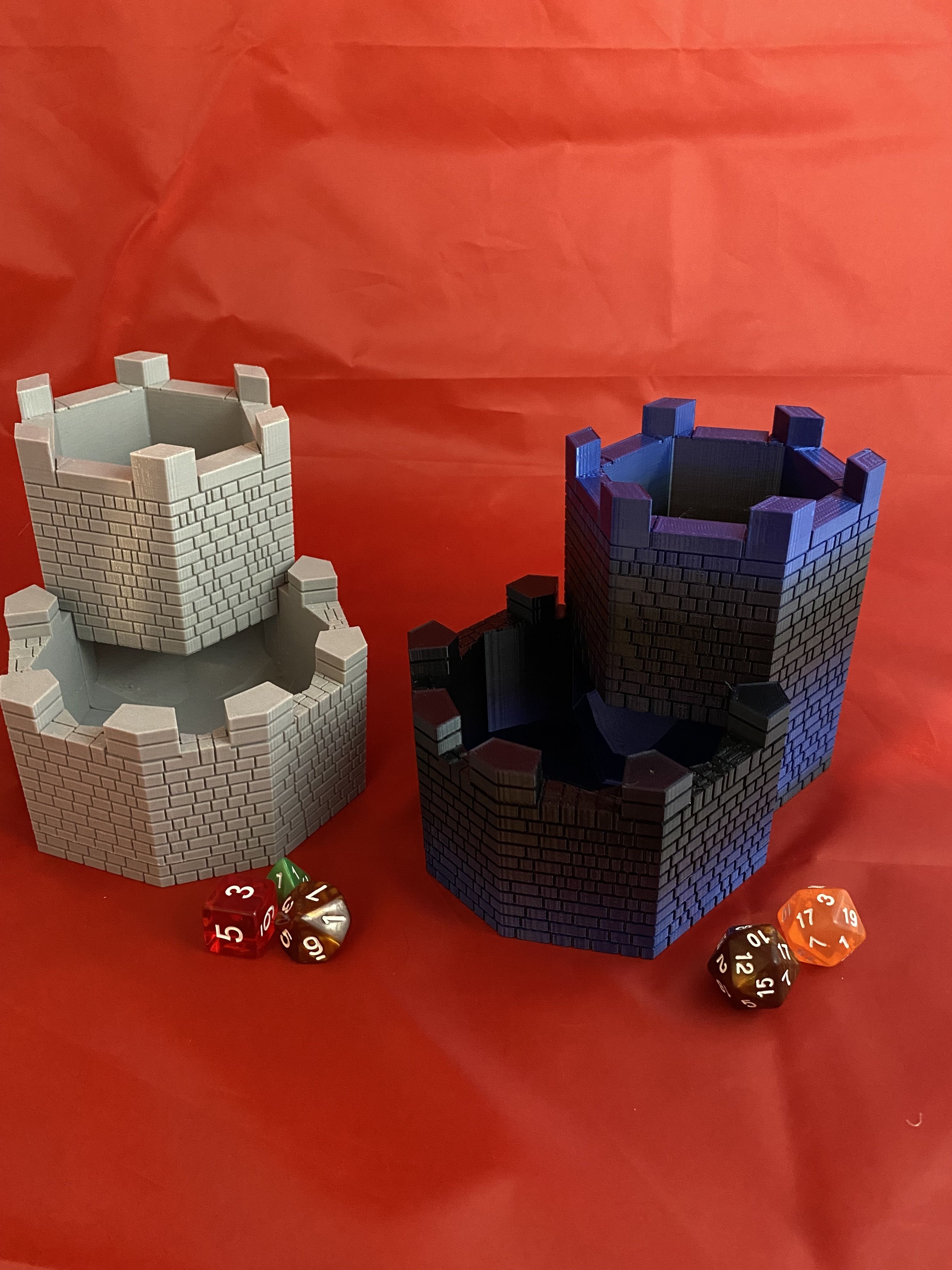 Tour à Dés Pliable D&D - Double Plateaux Impression 3D - Blanc/Noir