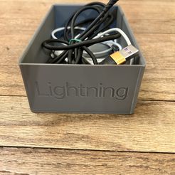 IMG_2460.jpg Box for holding Lightning cables