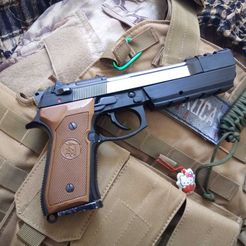 1.jpeg Fichier 3D M9 Compensateur Beretta (Barry Burton RE)・Modèle imprimable en 3D à télécharger