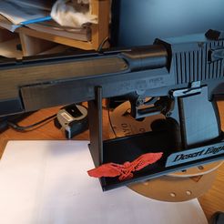 Photo-stand.jpg STL-Datei Ständer für Desert Eagle Gewehr・3D-druckbares Modell zum Herunterladen