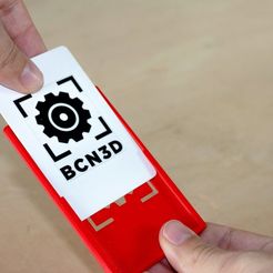 2ce6b46869fdd987300b7de26fefa278_display_large.jpg Porta tarjetas/insignias
