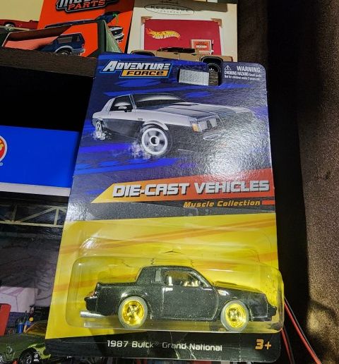Buick Grand National Interior n Base for 1:64 Adventure Force