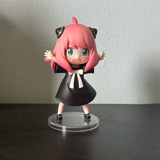 71895b49-56c9-4cd5-9bb8-279f14955dec.jpg anya forger