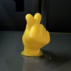AC19CF00-123F-4ECB-B197-1AF7FB705DEA.jpg STL-Datei Emoji Hand - Herz Finger 🫰 Hand mit Finger und Daumen gekreuzt・Design für 3D-Drucker zum herunterladen
