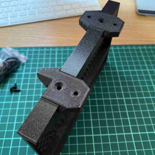 IMG_2861.jpg Cajones de la impresora para la mesa Lack de Ikea