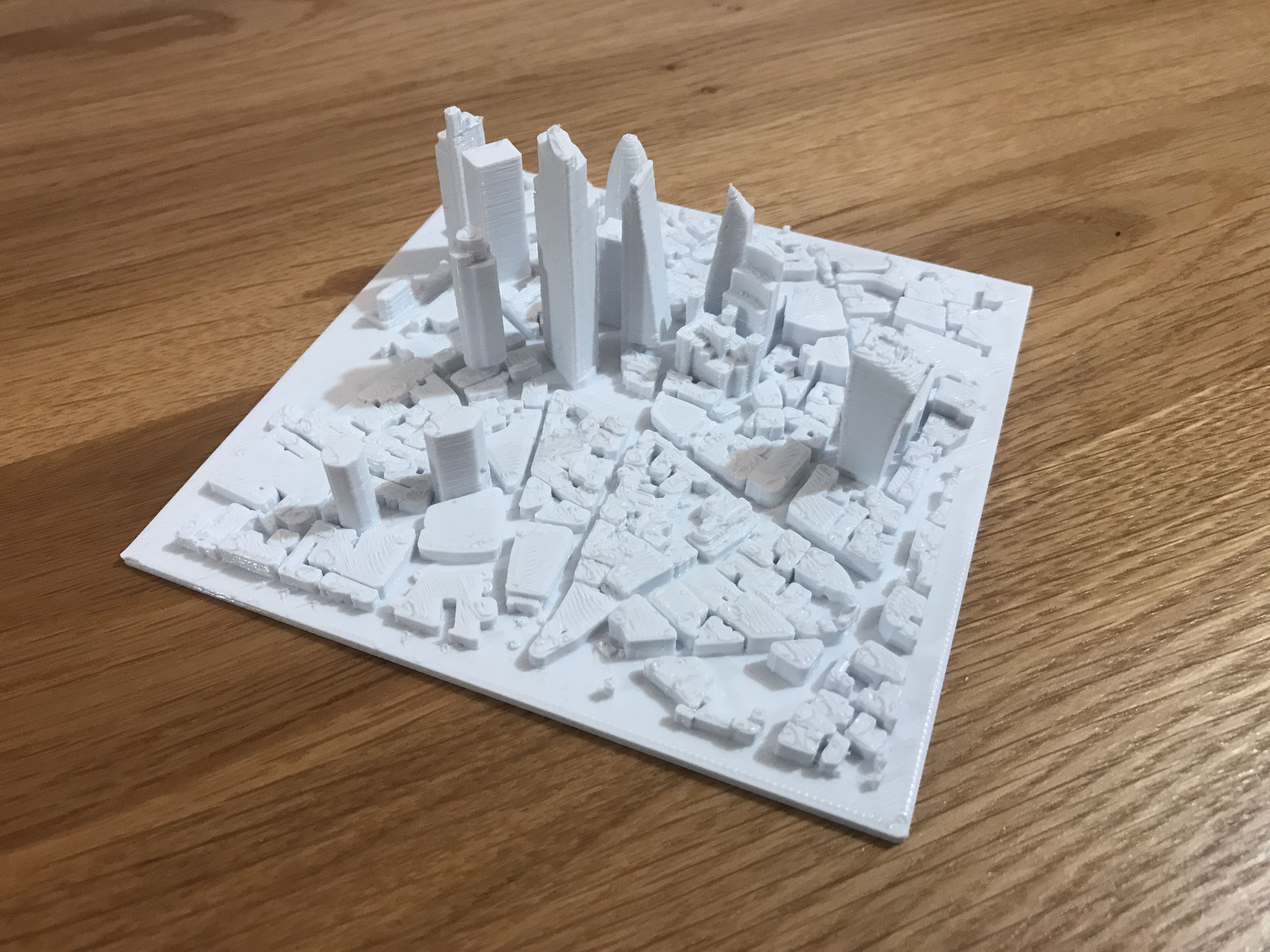 IMG_6157.jpg OBJ-Datei London City - Wolkenkratzer herunterladen • 3D-Drucker-Vorlage, mithreed