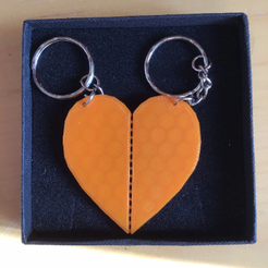 Snapping-Heart-full.png STL-Datei Schnappendes Herz Schlüsselanhänger kostenlos・3D-Drucker-Modell zum herunterladen