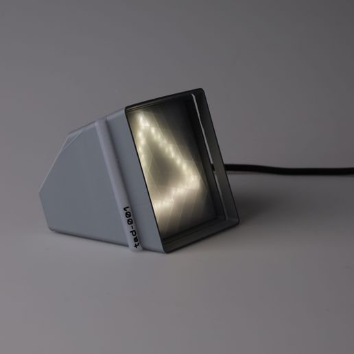 tri-angle lamp - 3D model önizlemesi