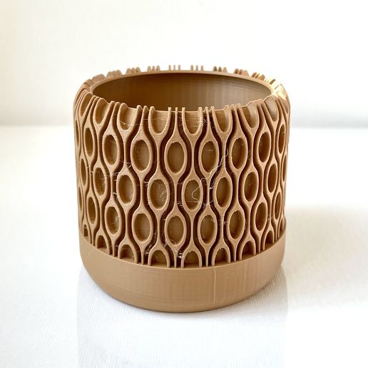 Oval Planter with Saucer - 3D model önizlemesi