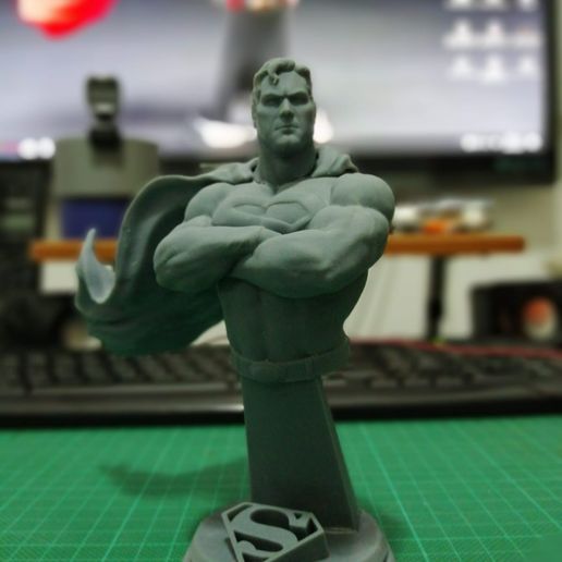 WhatsApp-Image-2021-09-05-at-2.13.22-AM.jpeg SUPERMAN fanart bust alex ross style 3D print model