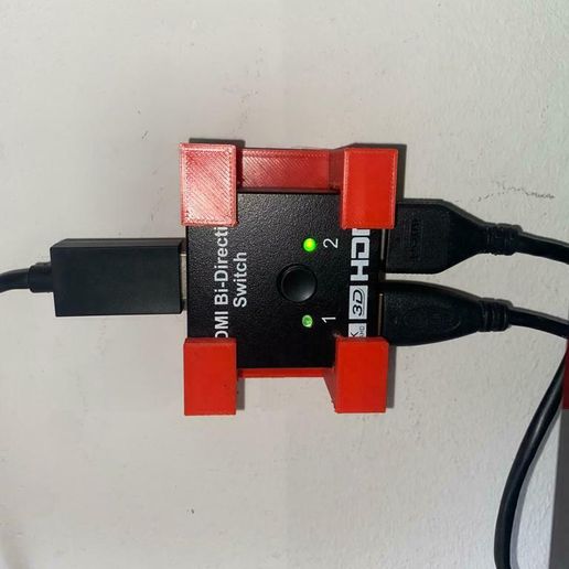 WhatsApp-Image-2024-01-10-at-16.08.22.jpeg Настенный кронштейн для разветвителя HDMI