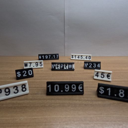 Modular price display with interchangeable individual labels