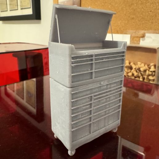 IMG_6861.jpg 1/24 Scale Tool Box