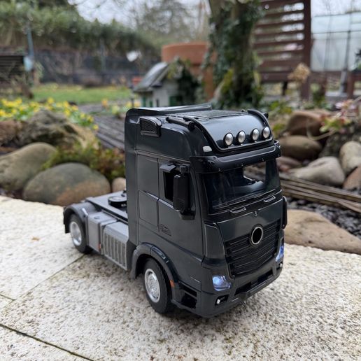 4x2 tractor unit conversion kit for Huina/Amewi RC truck 1:24 ("1:18")