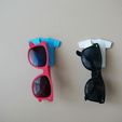 T-shirts_01.jpg Sunglasses holder