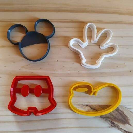 Mickey Mouse Cookie Cutter 3D model