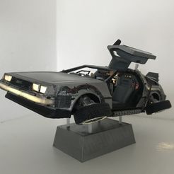 1.jpg DIY DeLorean Time Machine with lights!!