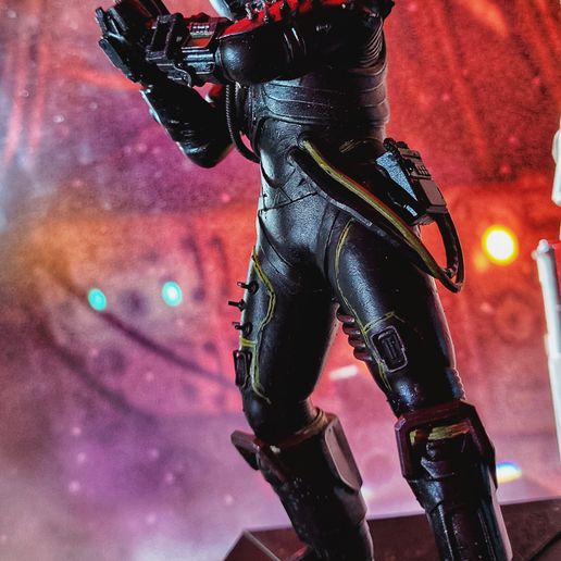 1.jpg The Traveler Figure - Cronos