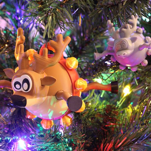 IMG_4080.jpg Inflated Reindeer Ornament