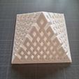 341b7f01-61f7-466d-87e5-d6f605138bc4.jpg pyramide box