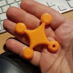 20170313_214014.jpg Free STL file Flexible Drone keychain・3D printer model to download