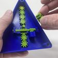 Image02o.jpg A 3D Printed Dancing Christmas Tree.