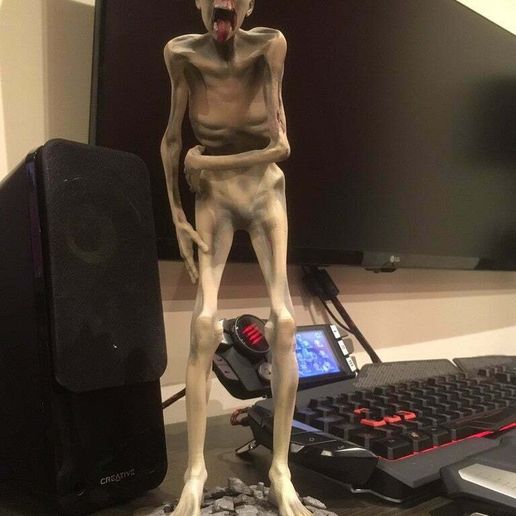 image1.JPG Horrible Zombie (by Bobusmalus)