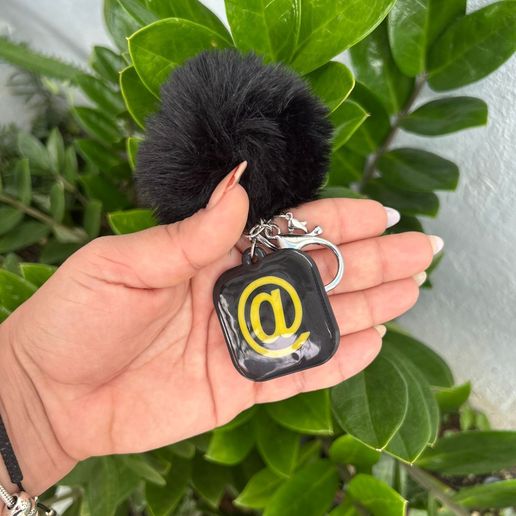 Llavero NFC @ 3D model