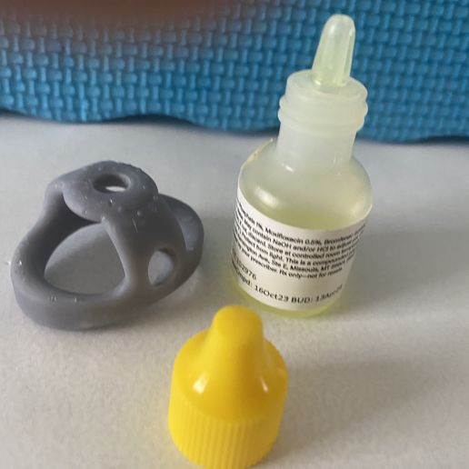 IMG_5081.jpeg Eye Drop Aimer