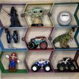 2024-01-14-22-33-04.jpg Regal für Spielzeugsammlung