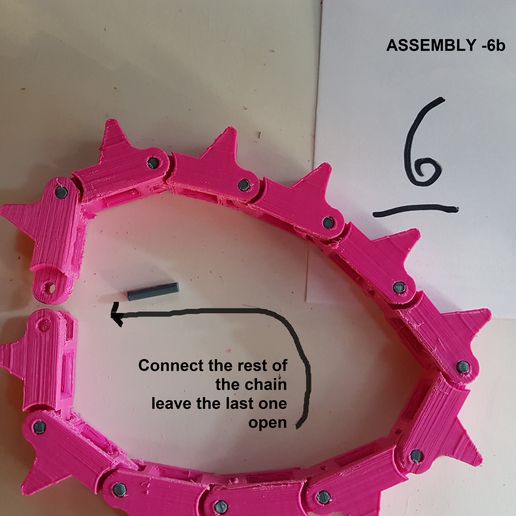 6b.jpg Cut olives before the pickling process