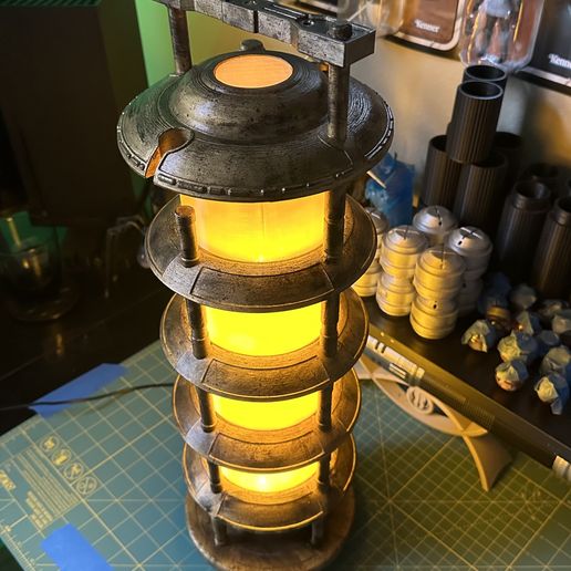 FF51ACFC-E094-4B6C-942A-DA403C30EF1B.jpeg Snips Lantern