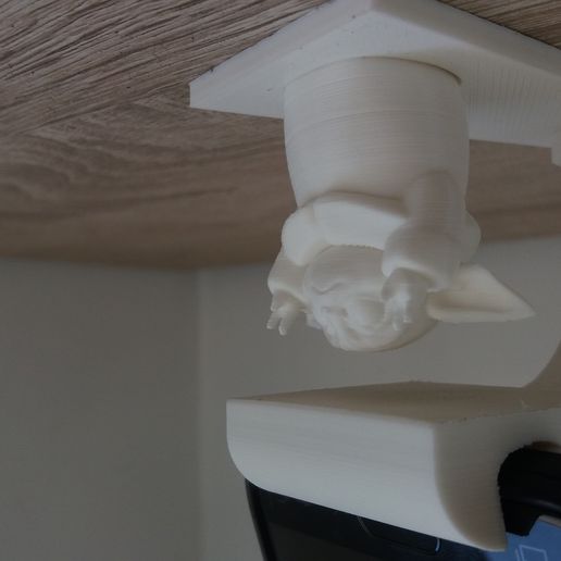 20191127_114255.jpg baby yoda cell phone