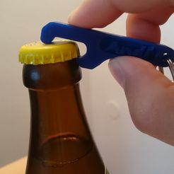 One handed bottle cap opener por coffeeFueledDiy, Descargar modelo STL  gratuito