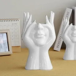 Hand-Hold-Human-Face-Ceramic-Vase-Unique-Face-Flower-Vase-Modern-Sculpture-For-Home-Centerpiece-Wedd.webp Файл 3D Сажалка с лицом девушки・Модель для загрузки и 3D печати