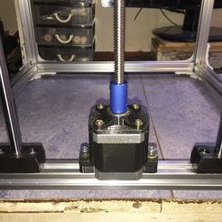 241202378_932860777325738_8946823567221679708_n.jpg STL-Datei Z-Achse für meinen Ultimaker-Klon mit einem 2040-Profil und 10-mm-Schäften.・Modell zum Herunterladen und 3D-Drucken