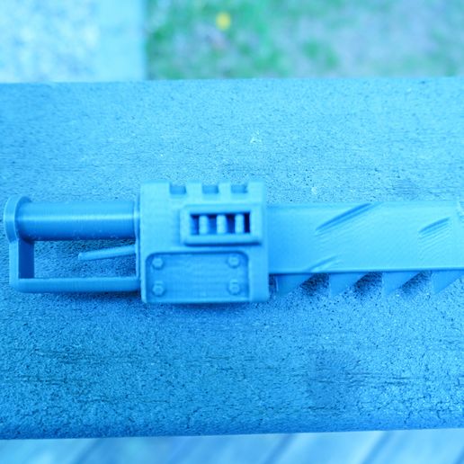 sword2.jpg imán de nevera chainsword uso comercial